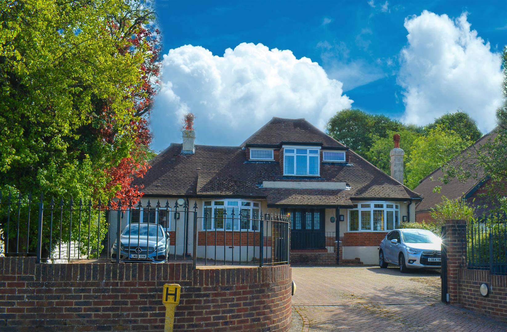 Houses for Sale in Epsom Downs Cairds Estate Agents